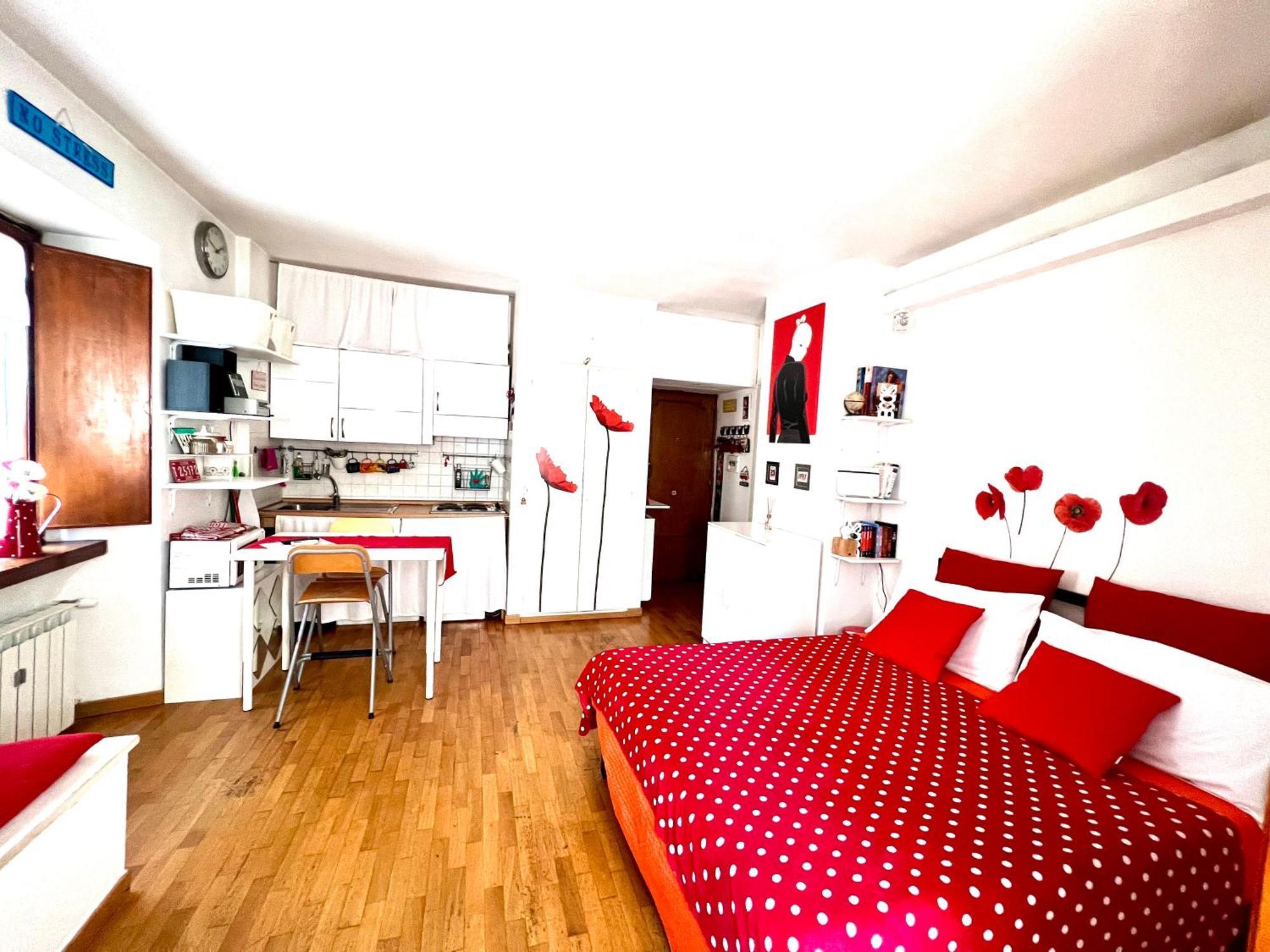 Lovely Studio Near Colosseum Рим Екстер'єр фото
