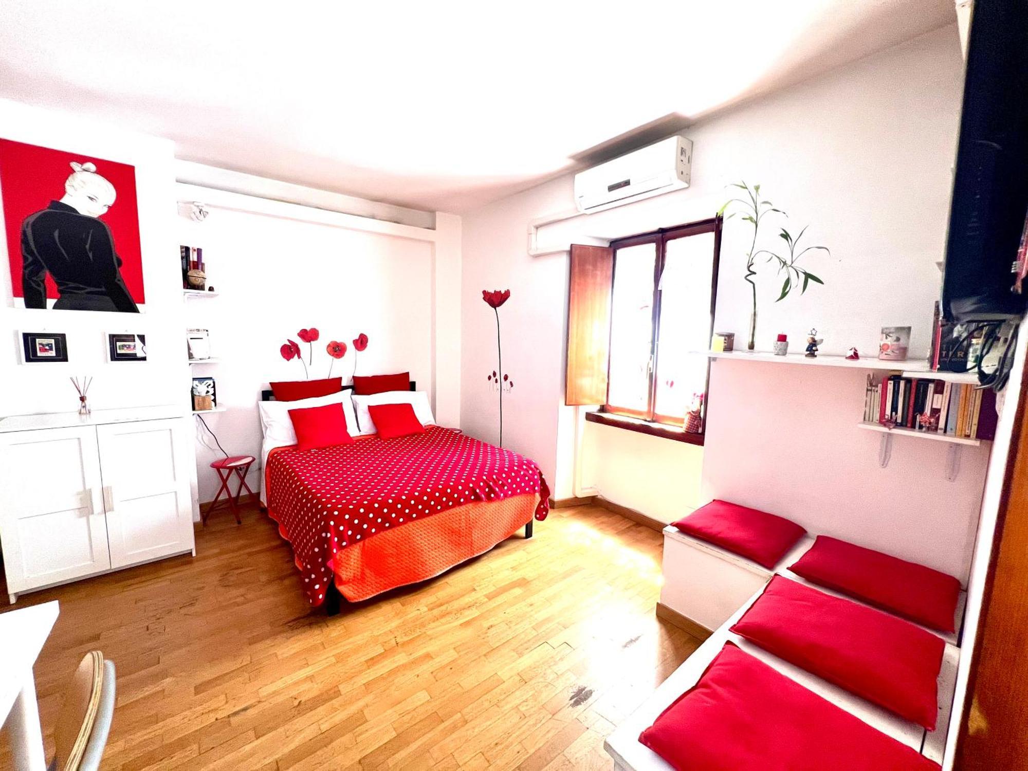 Lovely Studio Near Colosseum Рим Екстер'єр фото