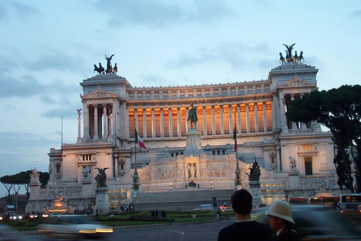 Lovely Studio Near Colosseum Рим Екстер'єр фото